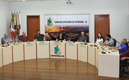 Vereadores de Itapiranga aprovam projeto com redução de valor para baile
