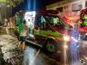 VÍDEOS: Incêndio atinge depósito de restaurante no centro de SMOeste