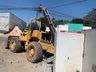"Carregadeira" derruba poste e deixa 100 clientes sem energia elétrica em São Miguel do Oeste