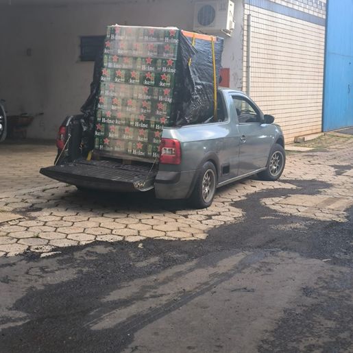 Polícia apreende carga de cerveja sem nota fiscal em Dionísio Cerqueira 