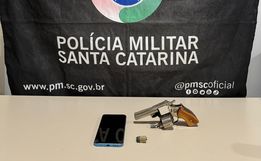 Homem é preso com revólver na cintura em rodoviária de Dionísio Cerqueira