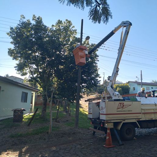 Prefeitura investe mais de R$ 35 mil na substituição de lâmpadas de iluminação pública