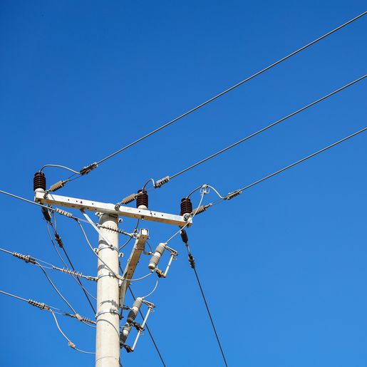Celesc vai concluir 100 km de rede trifásica no Extremo Oeste até o fim do ano