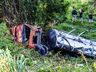 Motorista perde o controle da direção de carreta e cai em ribanceira na BR-282