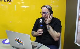 Programação das Rádios Peperi e Top seguem do pavilhão da Faismo