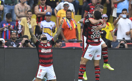 Flamengo vence Athletico-PR e é tricampeão da Libertadores