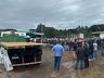 Produtores de leite de SC protestam em rodovia e cobram socorro do governo