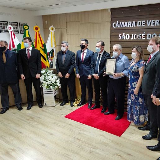 Câmara de Vereadores de São José do Cedro realiza Sessão Solene