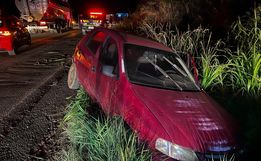 VÍDEO: Acidente entre veículo de passeio e duas vans deixa um ferido na BR 163, em SMO