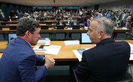 Câmara aprova texto da reforma tributária em 2º turno