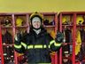 Admiradora dos Bombeiros, jovem recebe festa de aniversário no batalhão