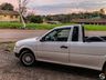 VÍDEO: Para não colidir em carro, condutor desvia e colide em poste