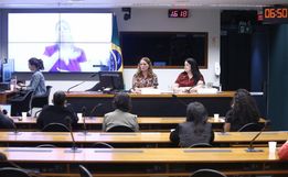 Audiência debate ensino de Libras em todas as escolas do país