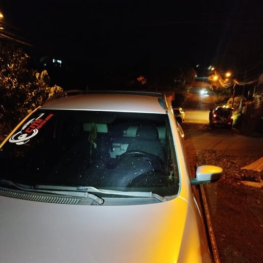 Homem joga carro contra viatura, foge da PM e acaba preso em Dionísio Cerqueira