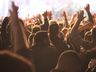 Banda Traia Véia reúne multidão em SMO com show animado e clima de modão