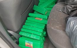 Carregamento com 167 kg de maconha é interceptado pela PRF na BR-163