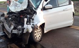 Grave acidente entre carro e ônibus escolar é registrado em Barra do Guarita