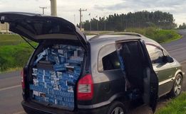 Carga de 17 mil maços de cigarros é apreendida na BR-282