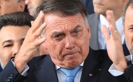 Bolsonaro têm até quarta para entregar defesa ao STF por tentativa de golpe 