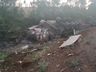 Caminhão tomba e motorista morre prensado na cabine