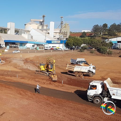 VÍDEO: empresa inicia rebaixamento da via para colocação de pavimentação da BR 163
