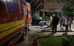 Colisão entre carro e moto deixa caroneiro de moto ferido em SMOeste 
