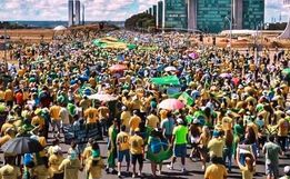 Brasil tem dia de manifestações em apoio ao governo do presidente Jair Bolsonaro