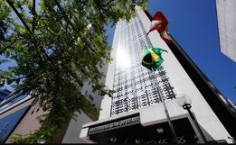 Arrecadação da dívida ativa em SC recupera mais de R$ 1 bilhão em 2024, aponta PGE