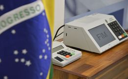 Barroso recebe presidentes da Câmara e do Senado para discutir eleição