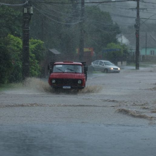Temporais deixam oito mortos e 18 desaparecidos no Rio Grande do Sul