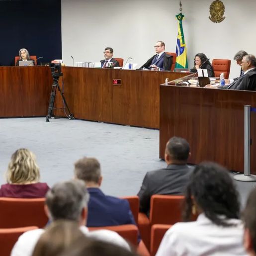 STF retoma hoje julgamento do plano de golpe com defesa de Bolsonaro
