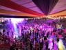 Bailões e DJ animam público na noite deste sábado na 45ª Oktoberfest