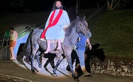 Encenação de Paixão e Morte de Cristo reúne grande público em Itapiranga