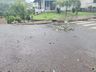 Temporal causa destelhamentos de casas em Itapiranga