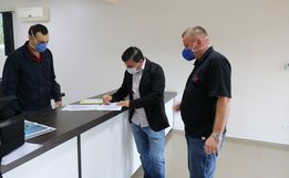 Oficializado repasse da área pública de linha Laranjeiras para Iporã do Oeste