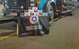 Polícia apreende carga de cigarros contrabandeados em São José do Cedro