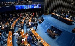 Senado aprova PEC que limita decisões individuais do STF