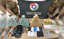PMs presos em SC por extorquir foragido embolsaram meio milhão de reais, diz denúncia