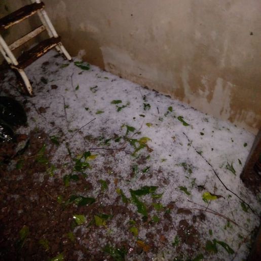 Forte chuva de granizo atinge municípios da região