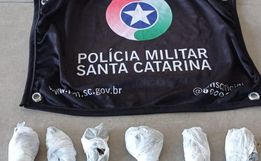 Polícia Militar prende homem com drogas prontas para venda em Anchieta