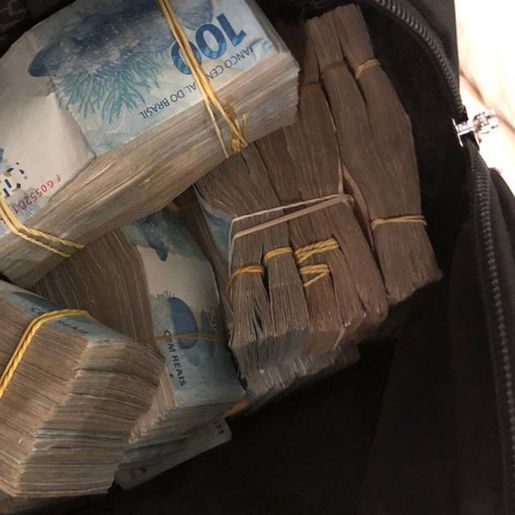 Estelionatários fazem vítimas perderem mais de R$ 43 mil em SMOeste
