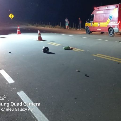 Colisão entre moto e carro deixa ferido em Saltinho 