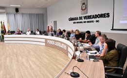 Câmara de São Miguel do Oeste aprova mais de 160 projetos de lei em 2025 