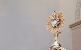 Fé e tradição marcam celebração de Corpus Christi em Iporã do Oeste nesta quinta 