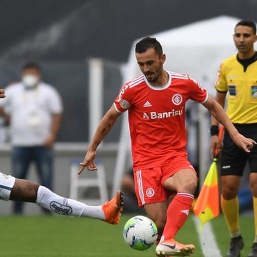 Inter é superado pelo mistão do Santos e perde a liderança do Brasileirão