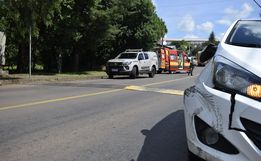 Ciclista fica ferido em acidente no centro de São Miguel
