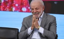  Não preciso ficar subordinado ao dólar em negociações, afirma Lula