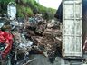 Tombamento de carreta deixa motorista ferido em Romelândia
