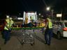 Motociclista realiza manobra proibida, derruba caroneira e foge em SMOeste 