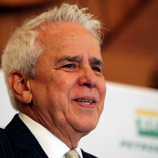 Preço do combustível 'não é caro nem barato, é o preço de mercado', diz Petrobras